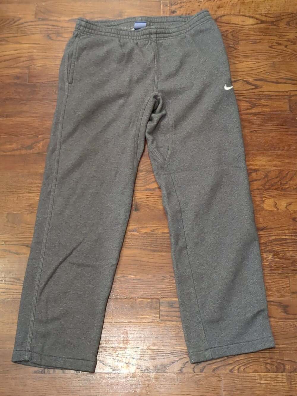 Nike Sweatpants Size M Gray Fleece Athletic Pants